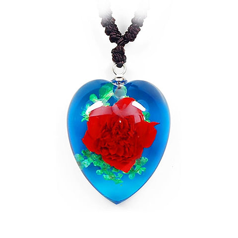 Real Flower Mini-Rose Heart Shape Blue Heart Necklace in Resin – Real Nature Gifts