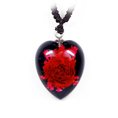 Real Flower Mini-Rose Heart Shape Black with Red Necklace in Resin – Real Nature Gifts